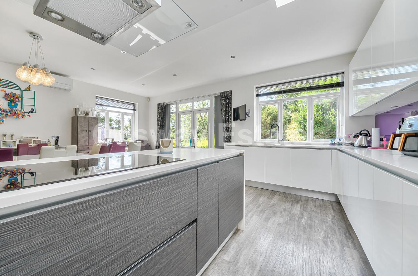 Hillside Grove, Mill Hill, NW7, London